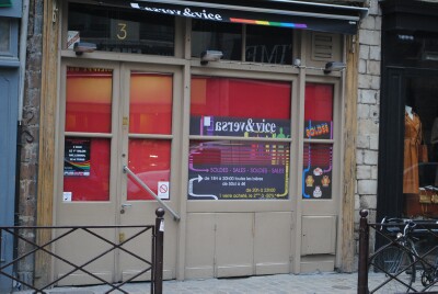 Another attack in a gaybars in France