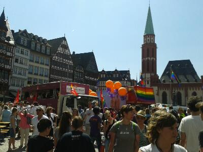 3000 deelnemers op Frankfurt Pride Parade